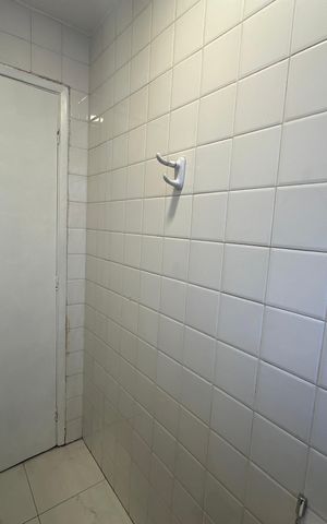 Apartamento para alugar com 191m², 3 quartos e 2 vagas Apartamento para alugar com 191m², 3 quartos e 2 vagasBanheiro 3