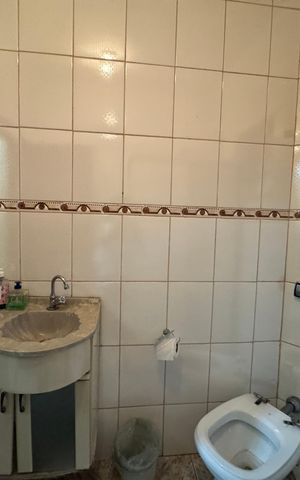 Casa à venda com 186m², 3 quartos e 2 vagas Casa à venda com 186m², 3 quartos e 2 vagasBanheiro 1