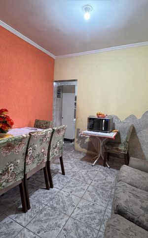 Casa à venda com 186m², 3 quartos e 2 vagas Casa à venda com 186m², 3 quartos e 2 vagasSala