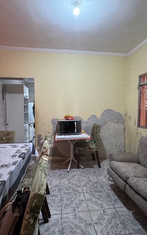 Casa à venda com 186m², 3 quartos e 2 vagas Casa à venda com 186m², 3 quartos e 2 vagasSala