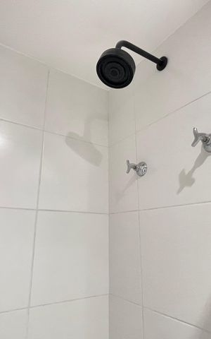 Studio para alugar com 27m², 1 quarto e sem vaga Studio para alugar com 27m², 1 quarto e sem vagaBanheiro
