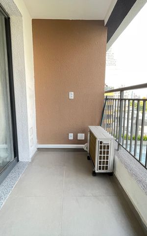 Studio para alugar com 27m², 1 quarto e sem vaga Studio para alugar com 27m², 1 quarto e sem vagaVaranda
