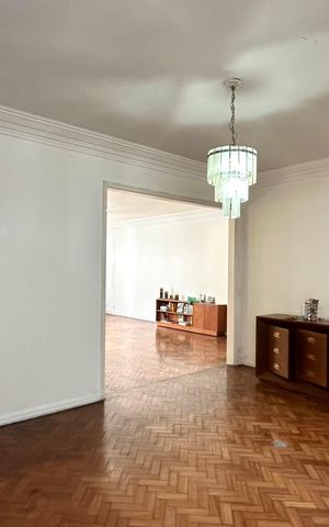 Apartamento à venda com 194m², 3 quartos e 1 vaga Apartamento à venda com 194m², 3 quartos e 1 vagaSala