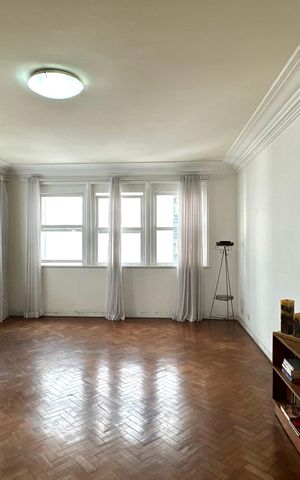 Apartamento à venda com 194m², 3 quartos e 1 vaga Apartamento à venda com 194m², 3 quartos e 1 vagaSala