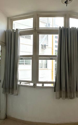 Apartamento à venda com 194m², 3 quartos e 1 vaga Apartamento à venda com 194m², 3 quartos e 1 vagaQuarto de serviço