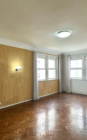 Apartamento à venda com 194m², 3 quartos e 1 vaga Apartamento à venda com 194m², 3 quartos e 1 vagaSala