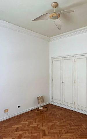 Apartamento à venda com 194m², 3 quartos e 1 vaga Apartamento à venda com 194m², 3 quartos e 1 vagaSuíte