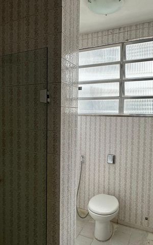 Apartamento à venda com 194m², 3 quartos e 1 vaga Apartamento à venda com 194m², 3 quartos e 1 vagaBanheiro da suíte