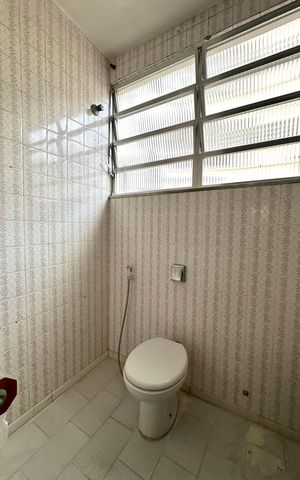 Apartamento à venda com 194m², 3 quartos e 1 vaga Apartamento à venda com 194m², 3 quartos e 1 vagaBanheiro da suíte