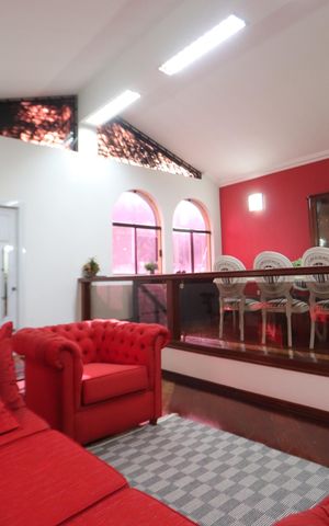 Casa para alugar com 630m², 3 quartos e 8 vagasSala de Estar