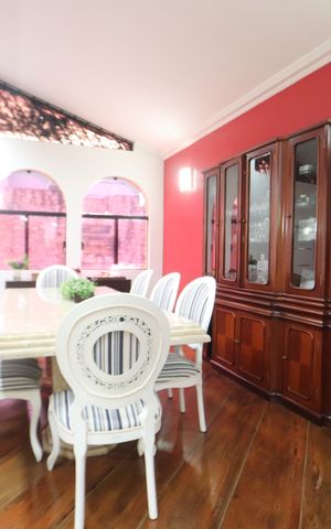 Casa para alugar com 630m², 3 quartos e 8 vagasSala de Jantar