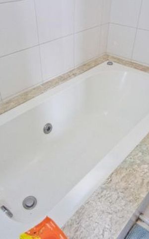 Apartamento à venda com 90m², 2 quartos e 1 vaga Apartamento à venda com 90m², 2 quartos e 1 vagaBanheiro