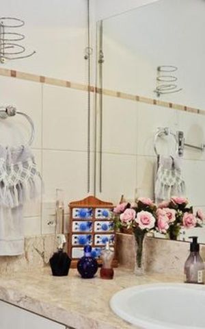 Apartamento à venda com 90m², 2 quartos e 1 vaga Apartamento à venda com 90m², 2 quartos e 1 vagaBanheiro