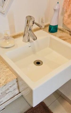 Apartamento à venda com 90m², 2 quartos e 1 vaga Apartamento à venda com 90m², 2 quartos e 1 vagaBanheiro