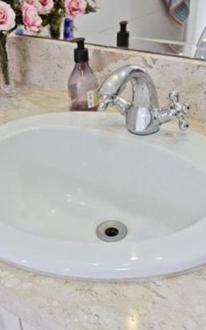 Apartamento à venda com 90m², 2 quartos e 1 vaga Apartamento à venda com 90m², 2 quartos e 1 vagaBanheiro