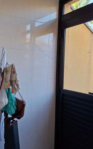 Casa à venda com 138m², 3 quartos e 3 vagas Casa à venda com 138m², 3 quartos e 3 vagasÁrea de serviço