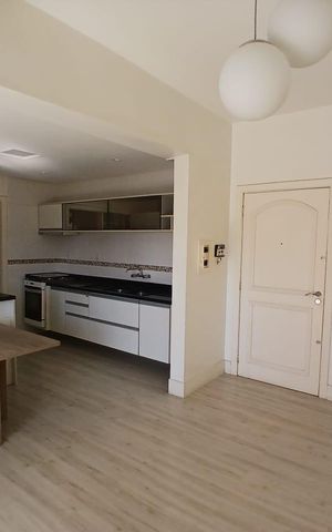 Apartamento à venda com 145m², 2 quartos e 1 vaga Apartamento à venda com 145m², 2 quartos e 1 vagaSala