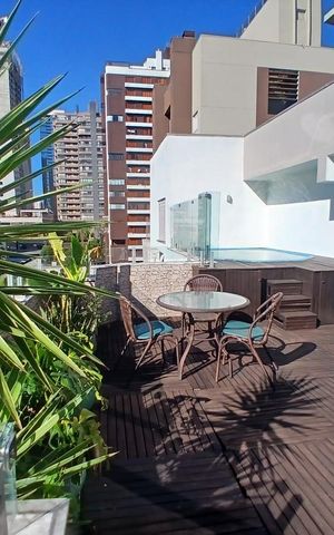 Apartamento à venda com 145m², 2 quartos e 1 vaga Apartamento à venda com 145m², 2 quartos e 1 vagaVaranda