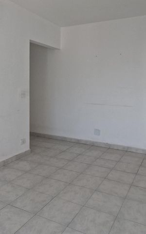 Apartamento para alugar com 72m², 2 quartos e 1 vagaSala 