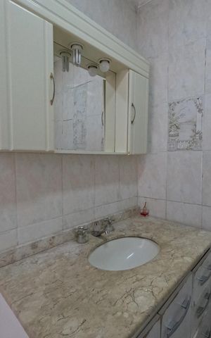 Apartamento para alugar com 72m², 2 quartos e 1 vagaBanheiro