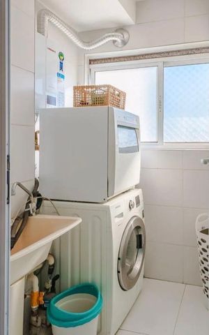 Apartamento à venda com 45m², 2 quartos e 1 vaga Apartamento à venda com 45m², 2 quartos e 1 vagaÁrea de serviço