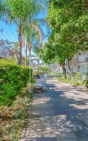 Apartamento à venda com 45m², 2 quartos e 1 vaga Apartamento à venda com 45m², 2 quartos e 1 vagaÁrea externa