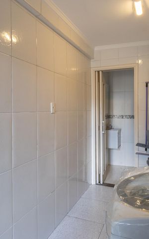 Casa à venda com 96m², 3 quartos e 2 vagas Casa à venda com 96m², 3 quartos e 2 vagasÁrea de Serviço