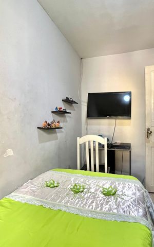 Casa à venda com 220m², 6 quartos e 1 vaga Casa à venda com 220m², 6 quartos e 1 vagaQuarto 2 Casa 2