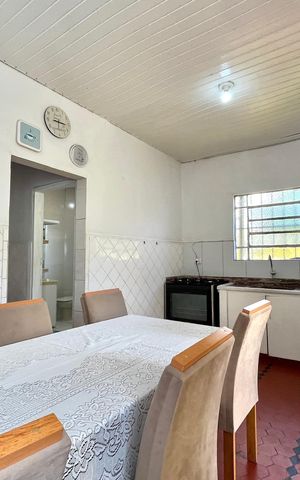 Casa à venda com 220m², 6 quartos e 1 vaga Casa à venda com 220m², 6 quartos e 1 vagaCozinha Casa 1