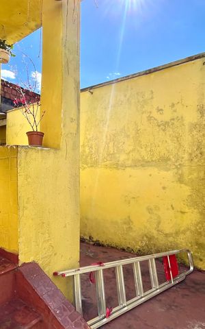 Casa à venda com 220m², 6 quartos e 1 vaga Casa à venda com 220m², 6 quartos e 1 vagaÁrea externa Casa 1