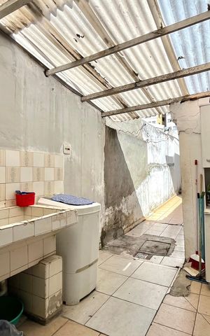 Casa à venda com 220m², 6 quartos e 1 vaga Casa à venda com 220m², 6 quartos e 1 vagaÁrea de Serviço Casa 2