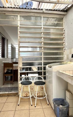 Casa à venda com 220m², 6 quartos e 1 vaga Casa à venda com 220m², 6 quartos e 1 vagaÁrea de Serviço Casa 2