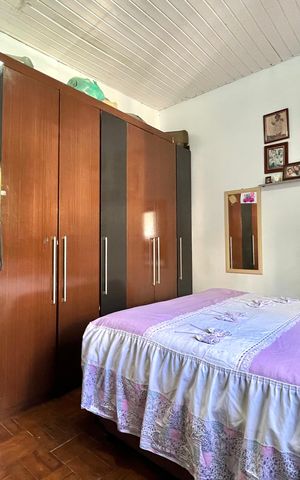 Casa à venda com 220m², 6 quartos e 1 vaga Casa à venda com 220m², 6 quartos e 1 vagaQuarto 1 Casa 1
