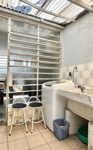 Casa à venda com 220m², 6 quartos e 1 vaga Casa à venda com 220m², 6 quartos e 1 vagaÁrea de Serviço Casa 2