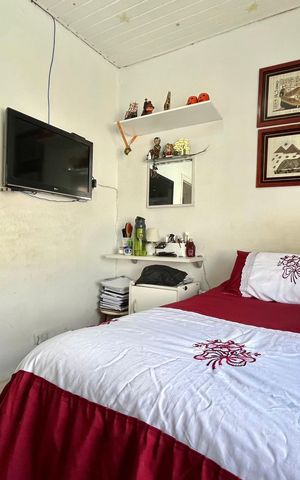 Casa à venda com 220m², 6 quartos e 1 vaga Casa à venda com 220m², 6 quartos e 1 vagaQuarto 2 Casa 1