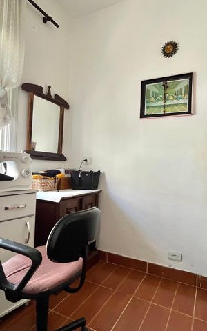 Casa à venda com 220m², 6 quartos e 1 vaga Casa à venda com 220m², 6 quartos e 1 vagaQuarto 3 Casa 1