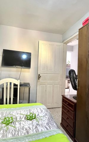 Casa à venda com 220m², 6 quartos e 1 vaga Casa à venda com 220m², 6 quartos e 1 vagaQuarto 2 Casa 2