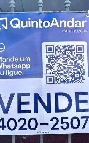 Casa à venda com 220m², 6 quartos e 1 vaga Casa à venda com 220m², 6 quartos e 1 vagaPlaquinha