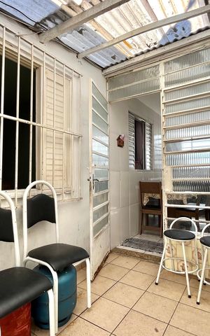 Casa à venda com 220m², 6 quartos e 1 vaga Casa à venda com 220m², 6 quartos e 1 vagaÁrea de Serviço Casa 2