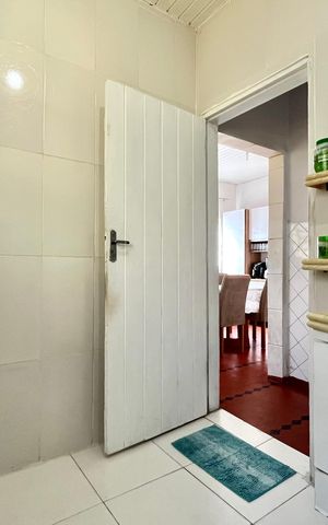 Casa à venda com 220m², 6 quartos e 1 vaga Casa à venda com 220m², 6 quartos e 1 vagaBanheiro Casa 1