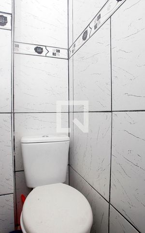 Apartamento para alugar com 64m², 2 quartos e sem vaga Apartamento para alugar com 64m², 2 quartos e sem vagaBanheiro
