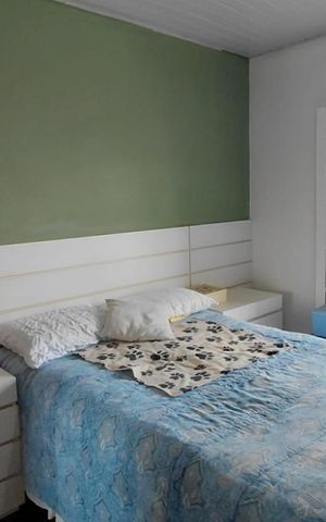 Casa à venda com 230m², 6 quartos e 2 vagas Casa à venda com 230m², 6 quartos e 2 vagasQuarto 5