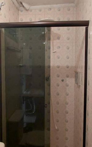 Casa à venda com 230m², 6 quartos e 2 vagas Casa à venda com 230m², 6 quartos e 2 vagasBanheiro 2