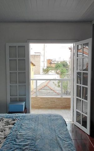 Casa à venda com 230m², 6 quartos e 2 vagas Casa à venda com 230m², 6 quartos e 2 vagasQuarto 5