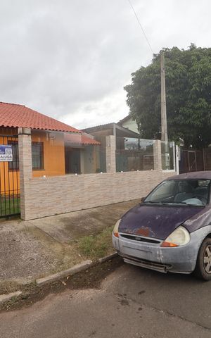 Casa para alugar com 67m², 3 quartos e 2 vagasFachada