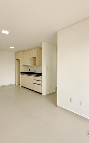Apartamento para alugar com 75m², 2 quartos e 1 vagaSala