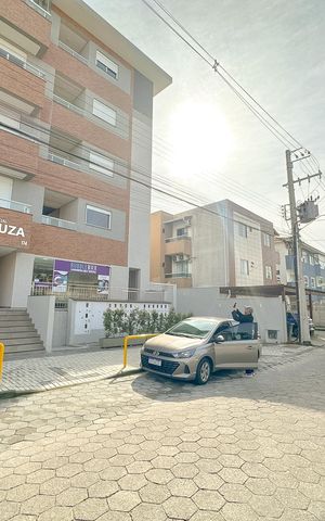 Apartamento para alugar com 75m², 2 quartos e 1 vagaVista da Rua