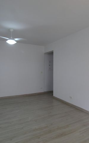 Apartamento para alugar com 85m², 2 quartos e 2 vagasSala