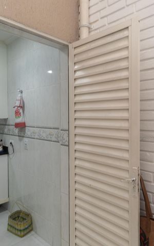 Casa à venda com 240m², 3 quartos e 1 vaga Casa à venda com 240m², 3 quartos e 1 vagaÁrea de Serviço