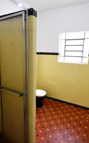 Casa à venda com 150m², 2 quartos e 3 vagasBanheiro
